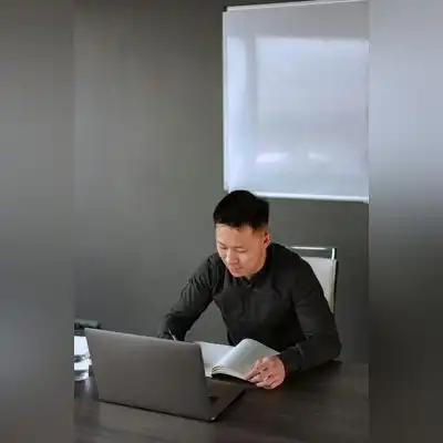 皮建